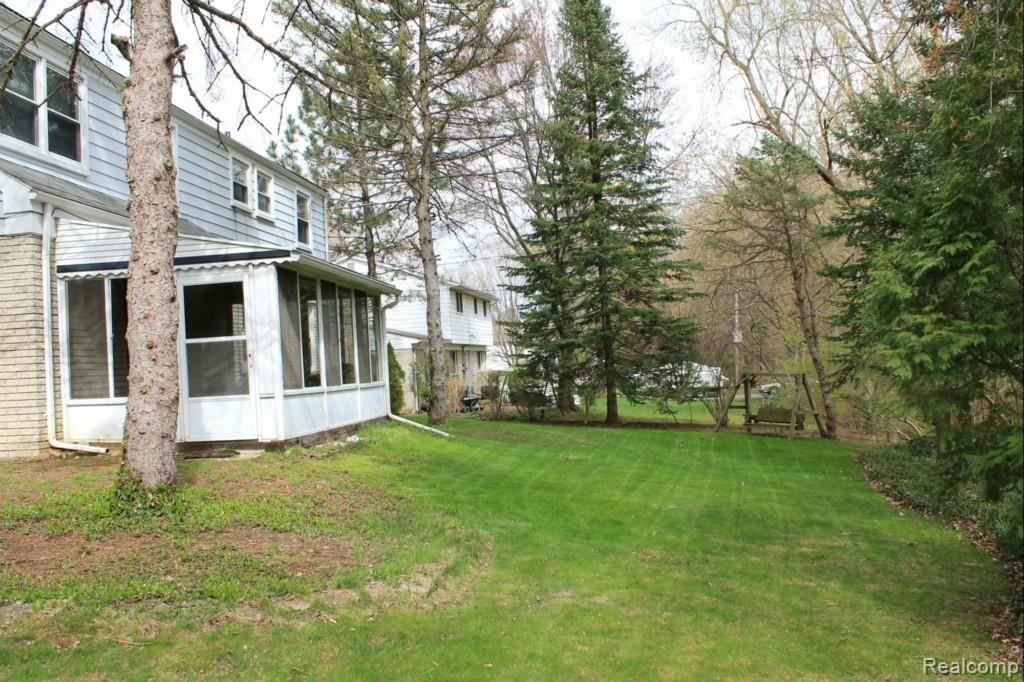 44727 Brookside Road Plymouth, MI 48170 - Photo 37 of 37 IMG_8367.jpg
