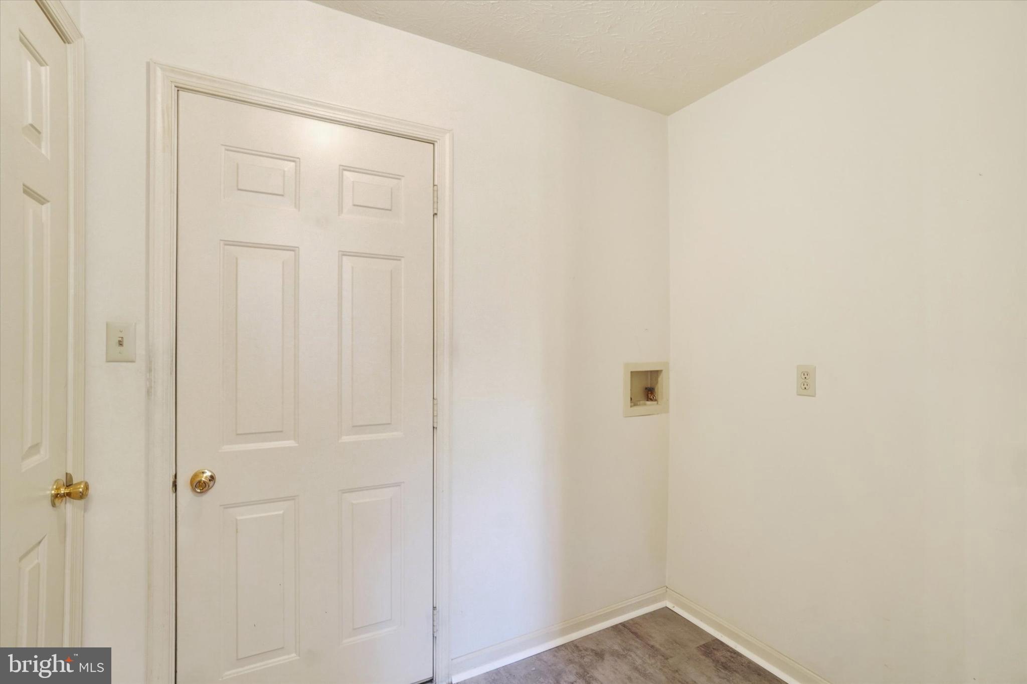 25 Jean Lo Way York, PA 17406 - Photo 12 of 27 a view of a hallway