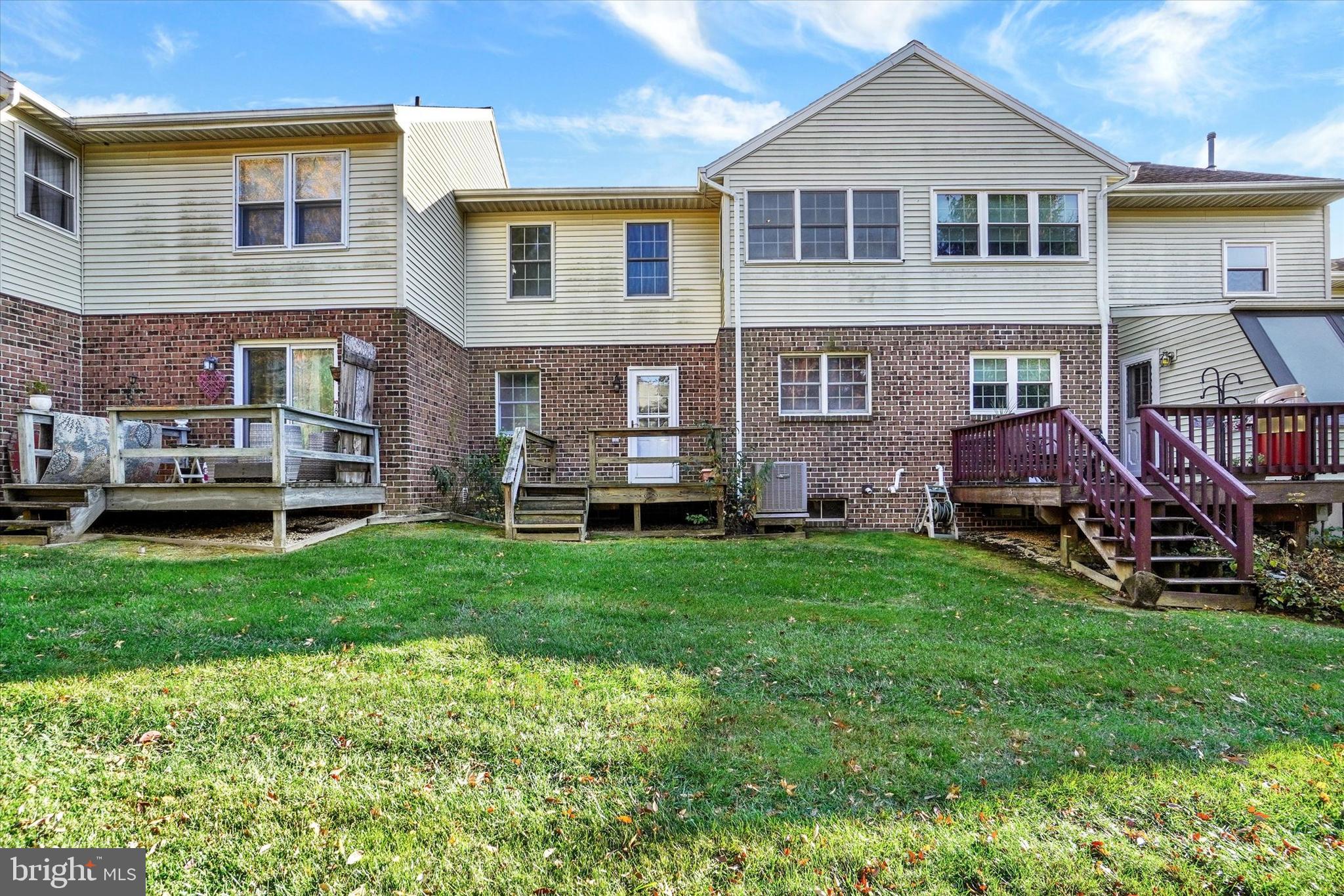 25 Jean Lo Way York, PA 17406 - Photo 27 of 27 a front view of a house with a garden