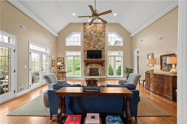 $1,535,000 | 1864 Winchester Drive, Pittsburgh, PA 15241