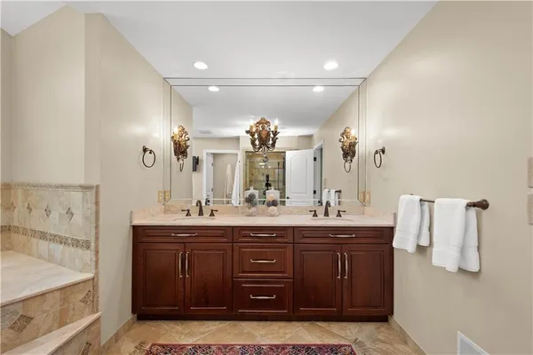 $1,535,000 | 1864 Winchester Drive, Pittsburgh, PA 15241