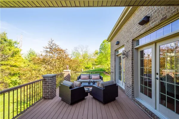 $1,535,000 | 1864 Winchester Drive, Pittsburgh, PA 15241