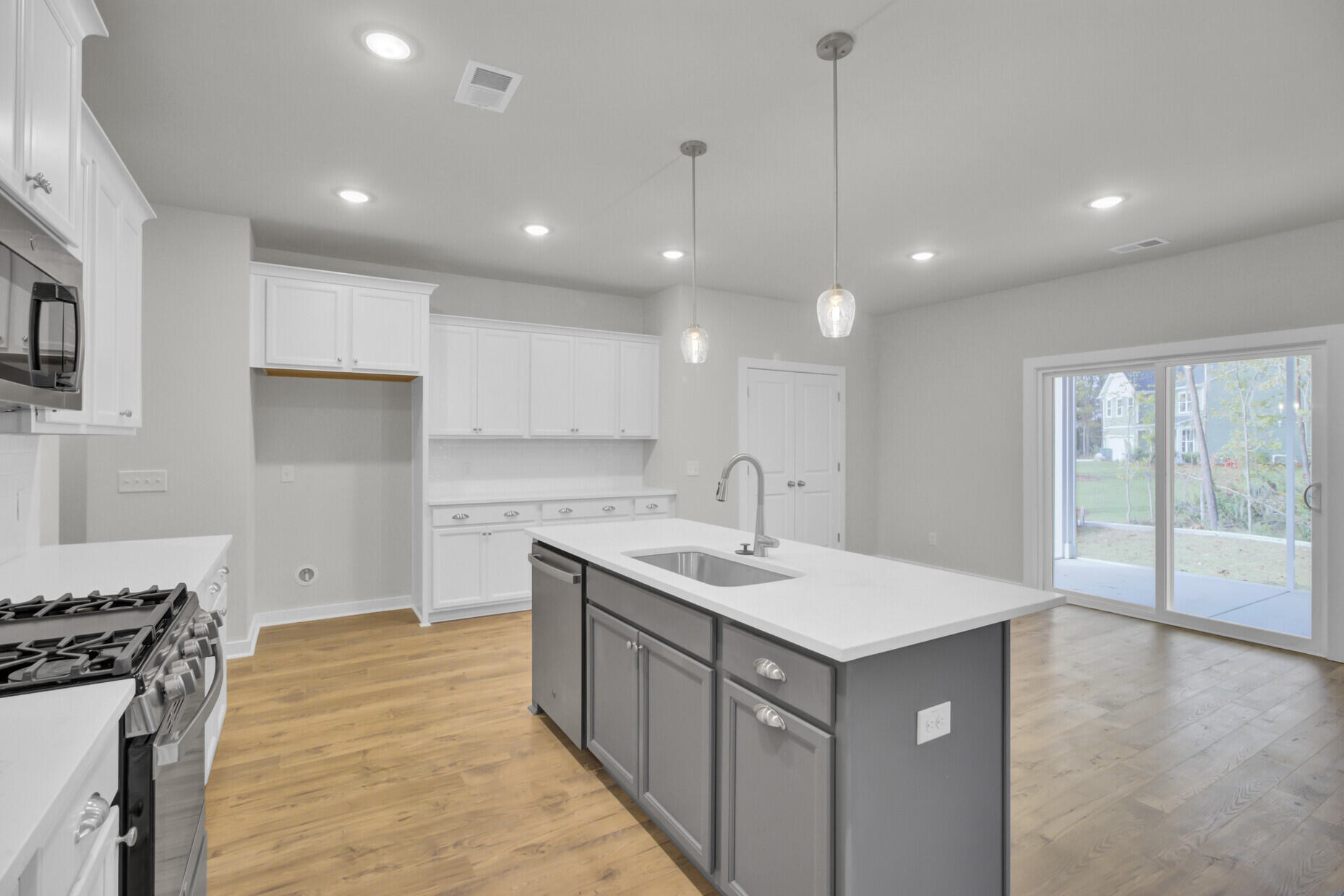 2019 Quiet Ibis Road Hanahan, SC 29410 - Photo 19 of 38 Gallery Image 19
