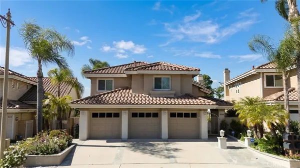 $1,599,000 | 518 South Laureltree Drive, Anaheim Hills, CA 92808