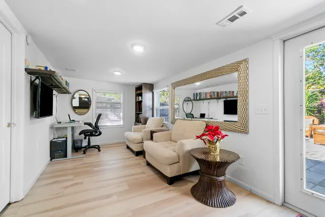 $3,750 | 321 Forsyth Street, Boca Raton, FL 33487