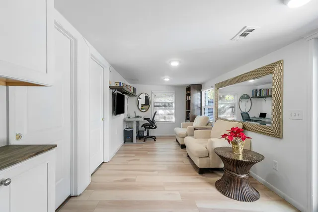 $3,750 | 321 Forsyth Street, Boca Raton, FL 33487