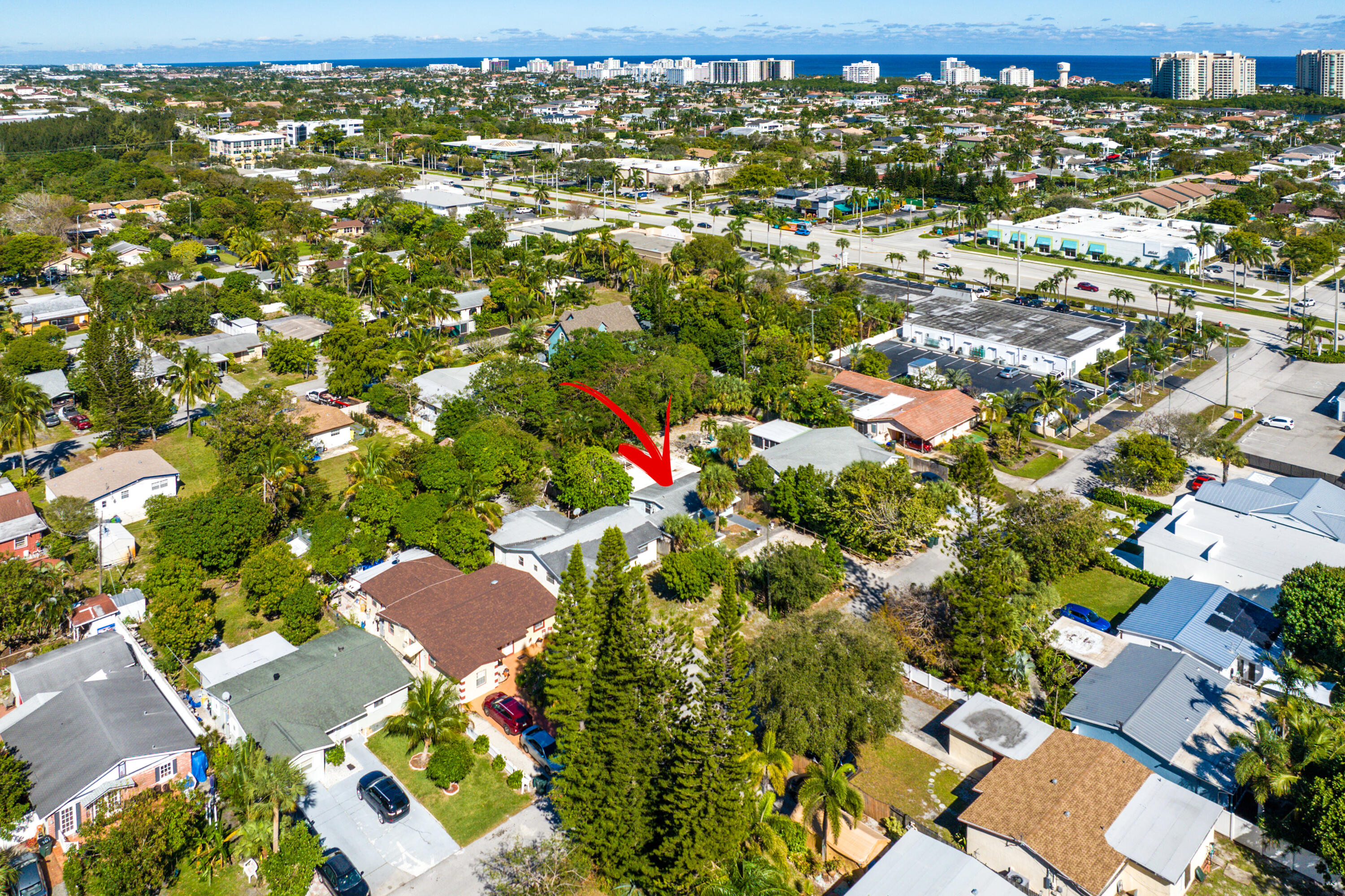 321 Forsyth Street Boca Raton, FL 33487 - Photo 20 of 20 an aerial view of residential houses with outdoor space