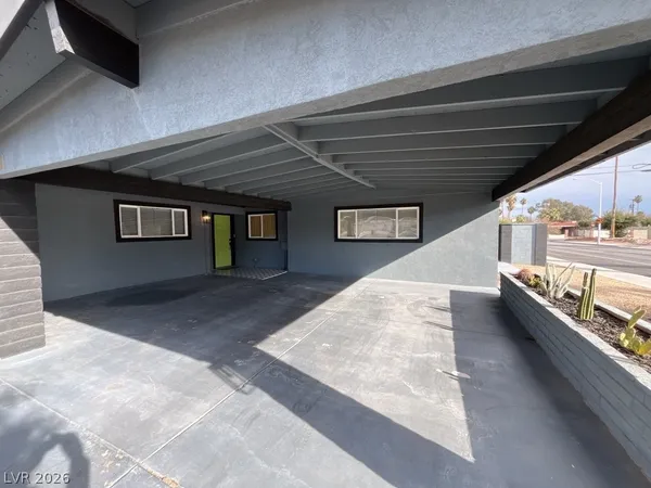 $2,700 | 1611 South 6th Street, Las Vegas, NV 89104