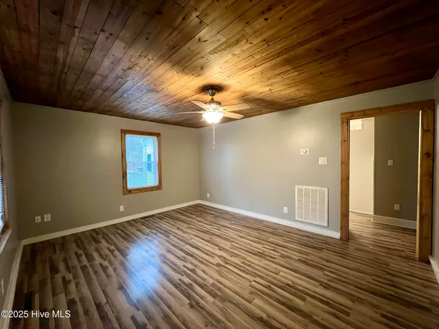 $1,500 | 225 Oakwood Drive, Vass, NC 28394