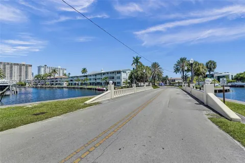 $229,900 | 455 Paradise Isle Boulevard, Unit 104, Hallandale Beach, FL 33009