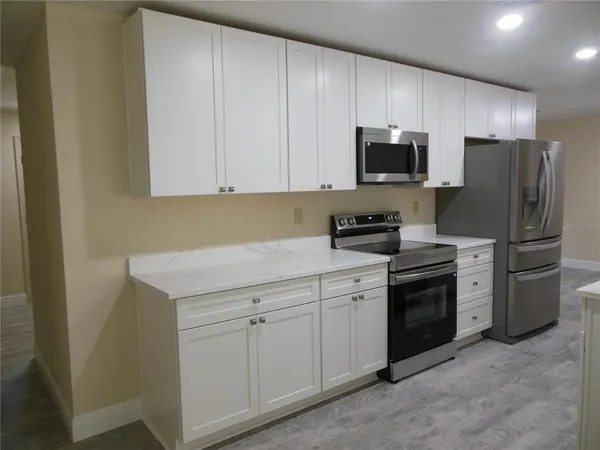 $2,200 | 231 Alta Vista Street, DeBary, FL 32713