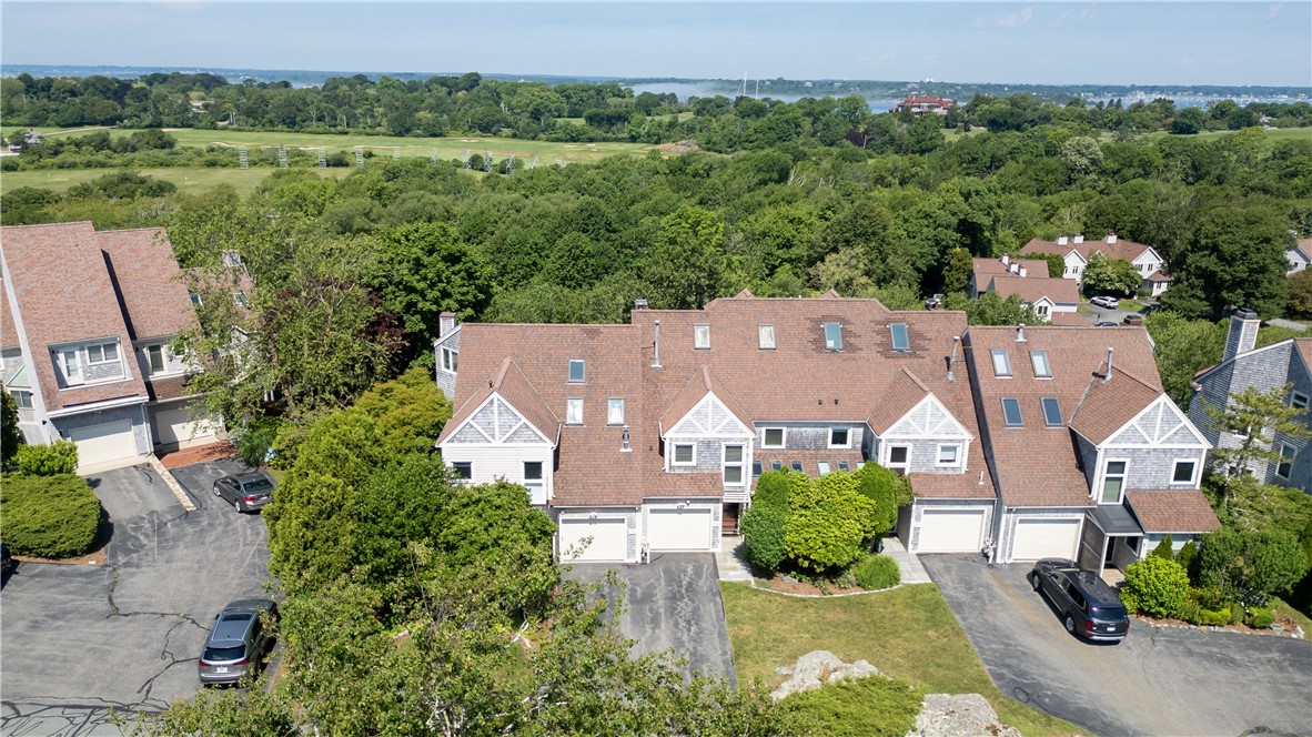 15 Hammersmith Road, Unit 14 Newport, RI 02840 - Photo 38 of 48 Building View