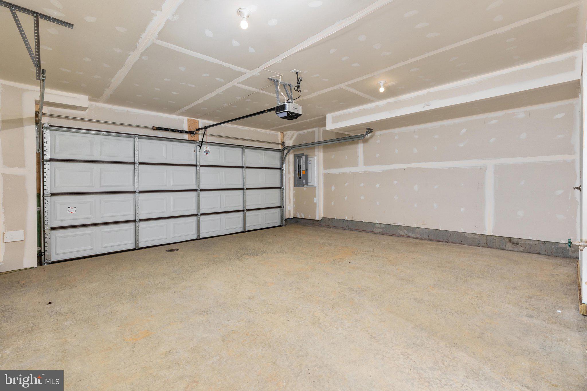 13658 Cobble Loop Woodbridge, VA 22193 - Photo 36 of 40