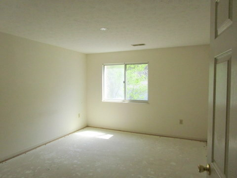 370 Timber Ridge Drive, Unit 7 Newport, KY 41071 - Photo 10 of 12 Gallery Image 10