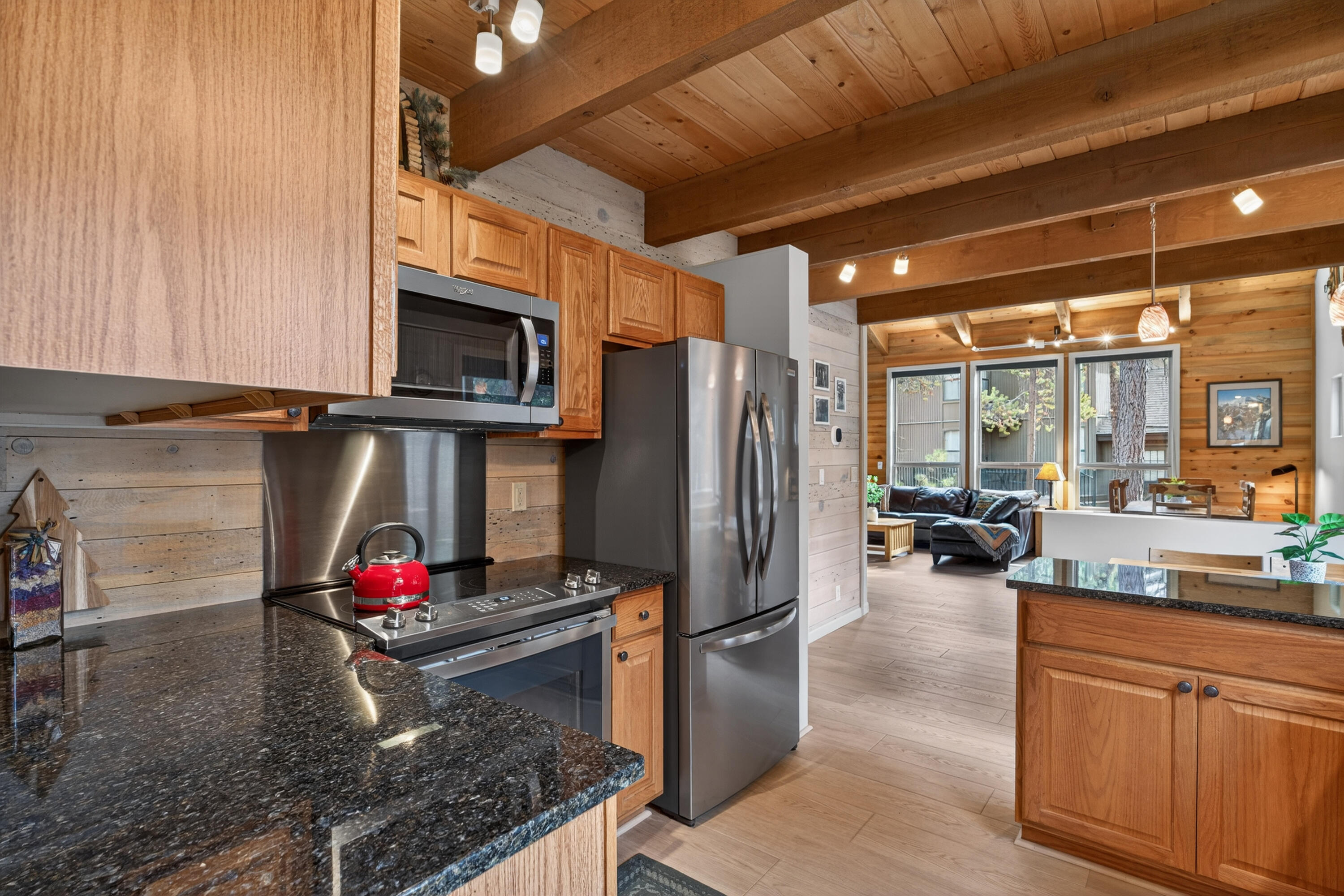 57532 Tamarack Lane, Unit 10 Sunriver, OR 97707 - Photo 7 of 21 Updated Throughout