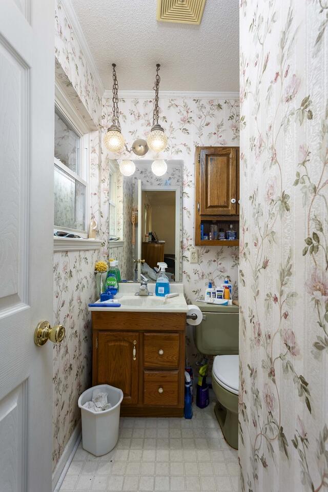 346 Timber Drive Dayton, TN 37321 - Photo 11 of 21 bathroom 1