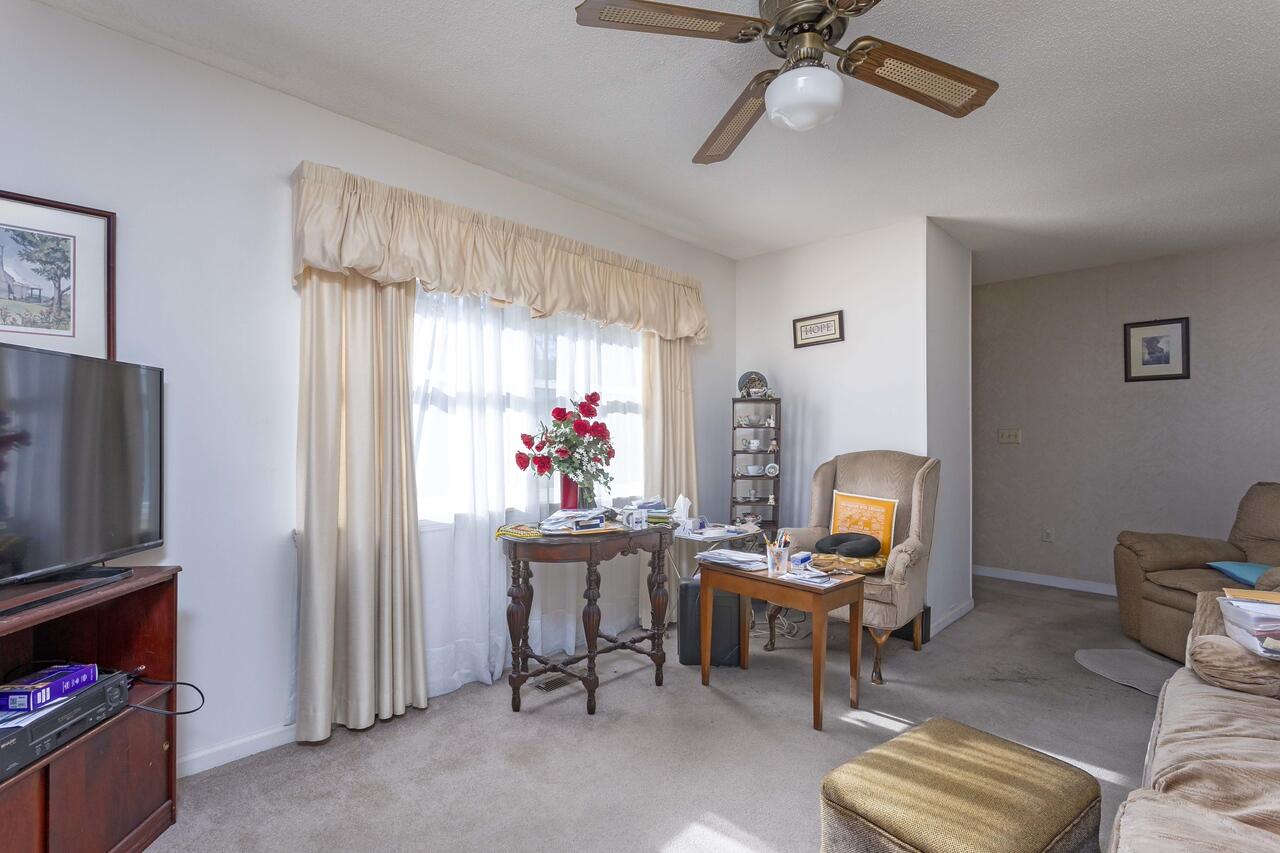 346 Timber Drive Dayton, TN 37321 - Photo 6 of 21 livingroom 2