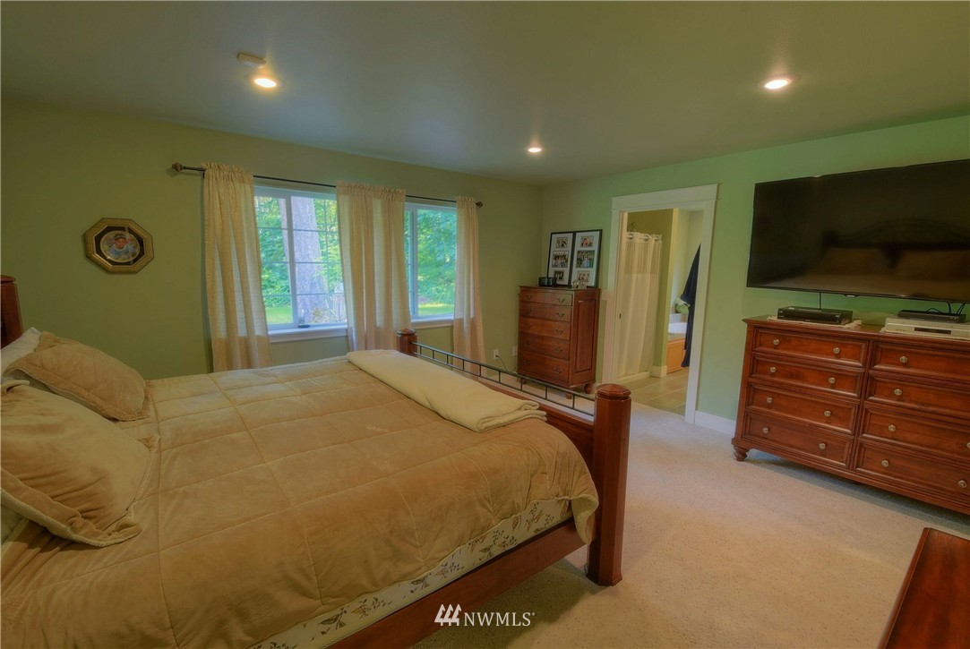 6163 Mission Road Bellingham, WA 98226 - Photo 12 of 25
