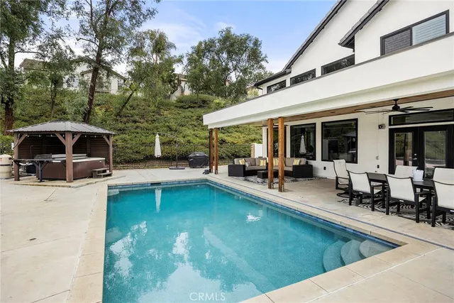 $1,800,000 | 3000 South Sawgrass Court, La Habra, CA 90631