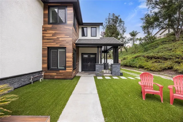 $1,800,000 | 3000 South Sawgrass Court, La Habra, CA 90631