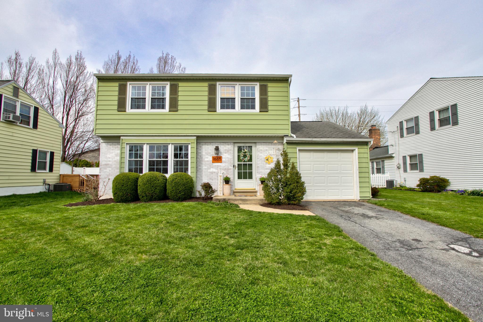1665 Glenn Road Lancaster, PA 17601 - Photo 1 of 41 Gallery Image 1