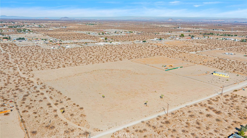 11111 Johnson Road Phelan, CA 92371 - Photo 11 of 13