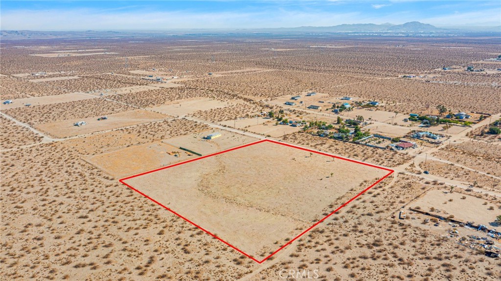 11111 Johnson Road Phelan, CA 92371 - Photo 3 of 13