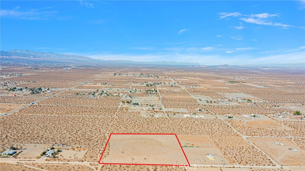 11111 Johnson Road Phelan, CA 92371 - Photo 7 of 13