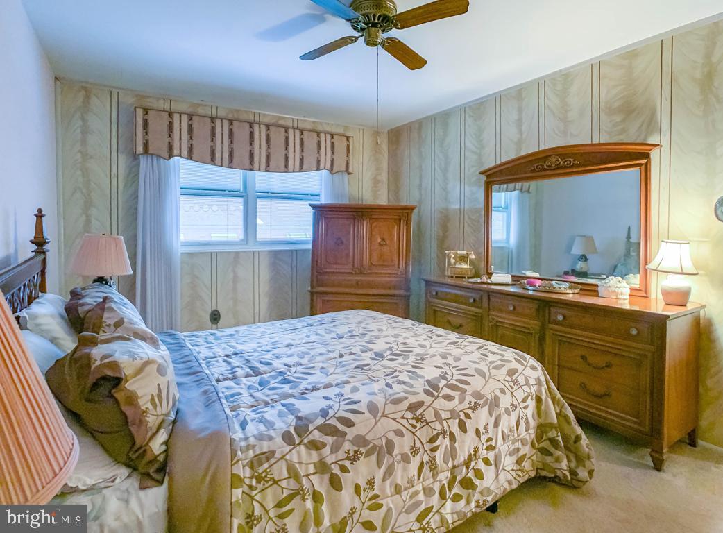 10819 Hawley Road Philadelphia, PA 19154 - Photo 17 of 37 Gallery Image 17