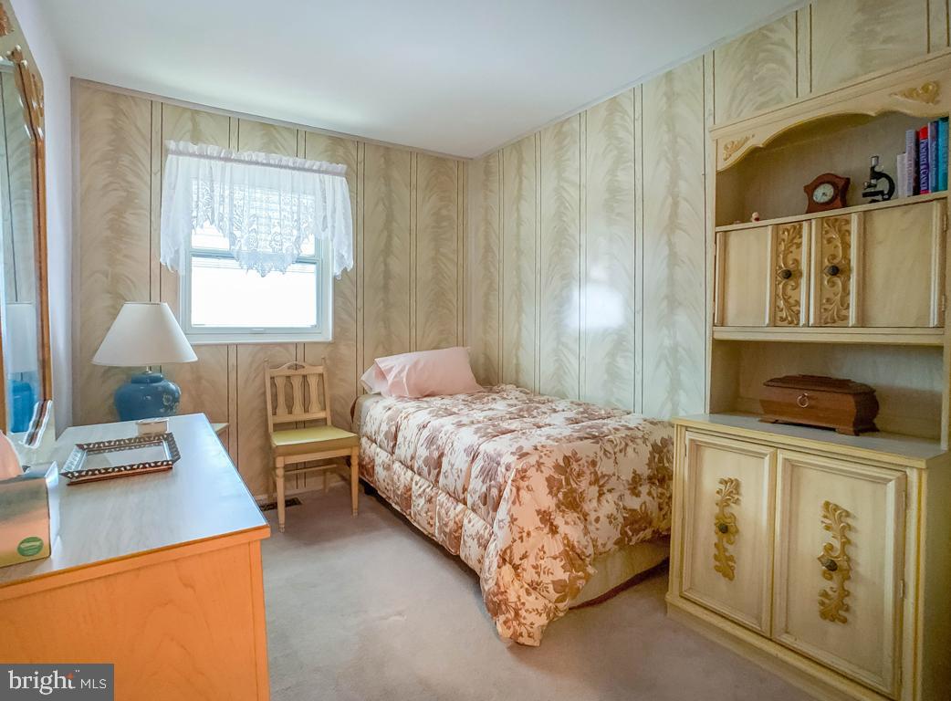 10819 Hawley Road Philadelphia, PA 19154 - Photo 18 of 37 Gallery Image 18