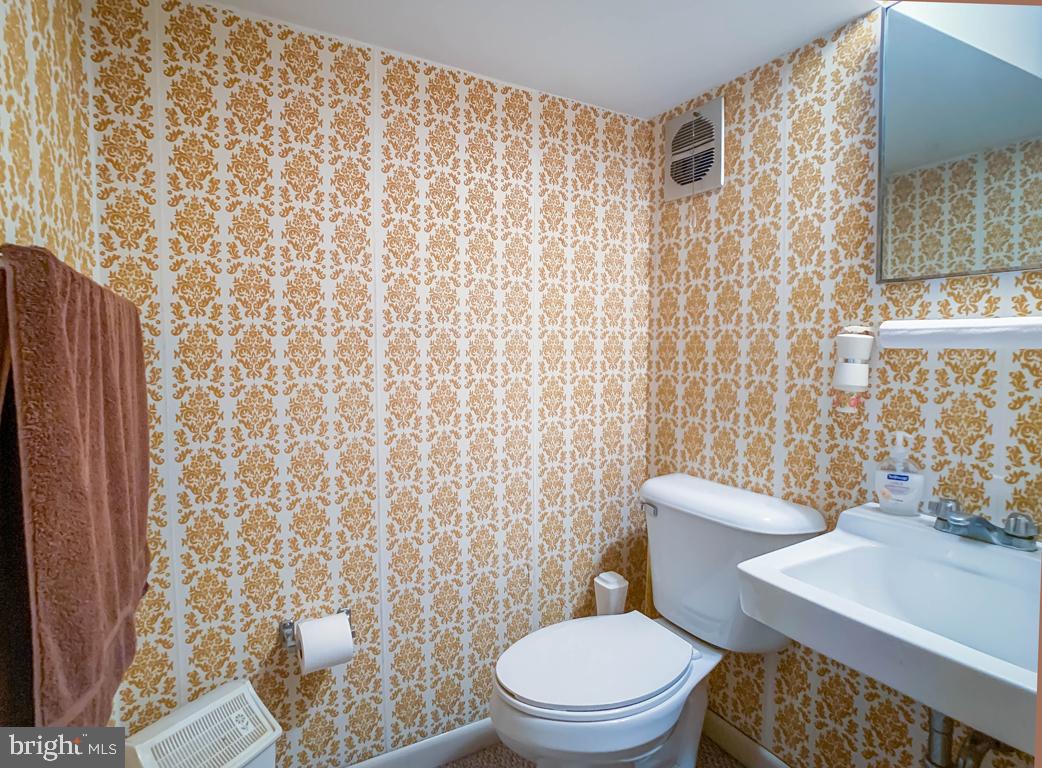 10819 Hawley Road Philadelphia, PA 19154 - Photo 28 of 37 Gallery Image 28