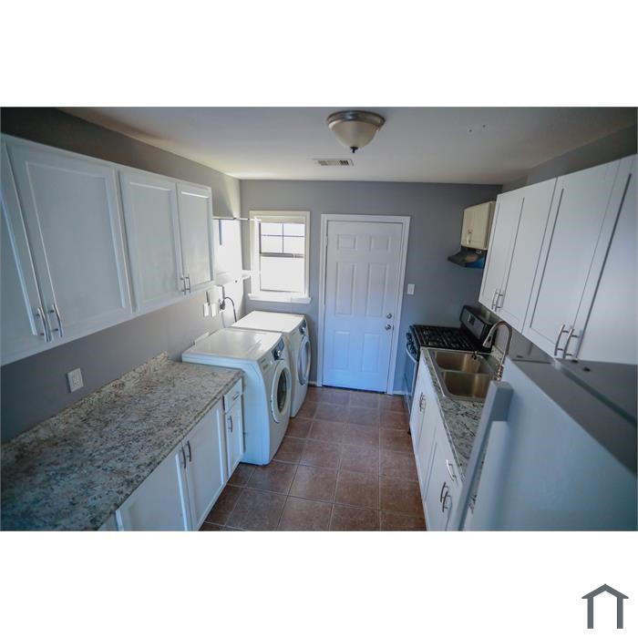 3232 Berry Street Houston, TX 77004 - Photo 2 of 23