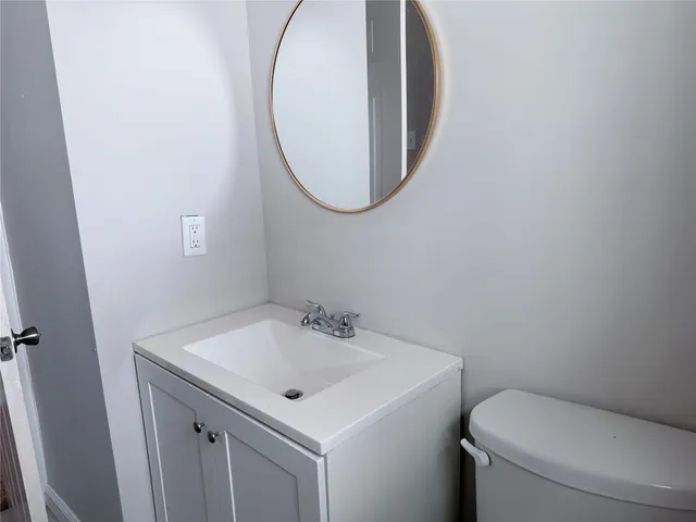 $1,350 | 3231 Holman Street, Houston, TX 77004