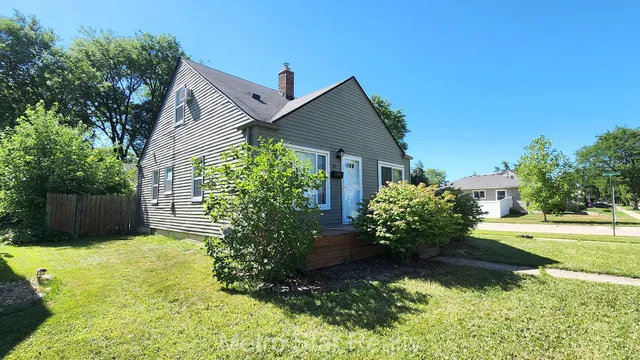 $2,000 | 315 North Minerva Avenue, Royal Oak, MI 48067
