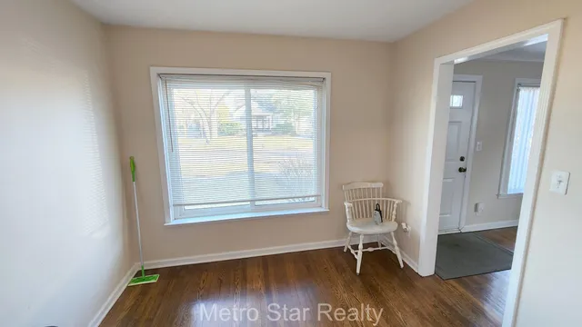 $2,000 | 315 North Minerva Avenue, Royal Oak, MI 48067
