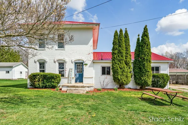 $173,000 | 177 South Maple Street, Vermontville, MI 49096