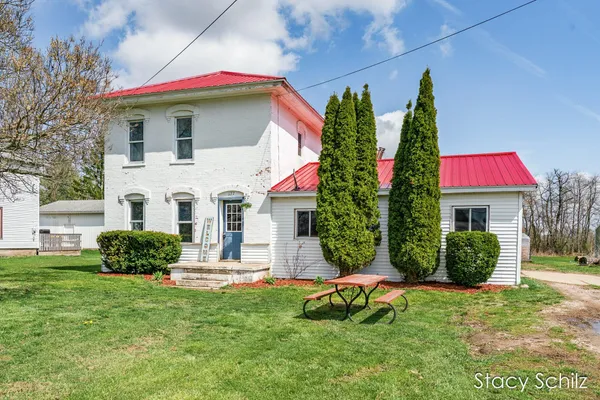 $168,000 | 177 South Maple Street, Vermontville, MI 49096