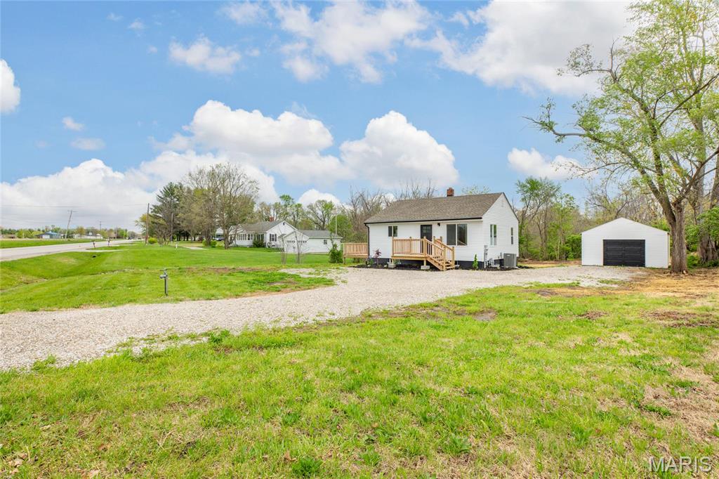 4239 Fosterburg Road Alton, IL 62002 - Photo 4 of 42