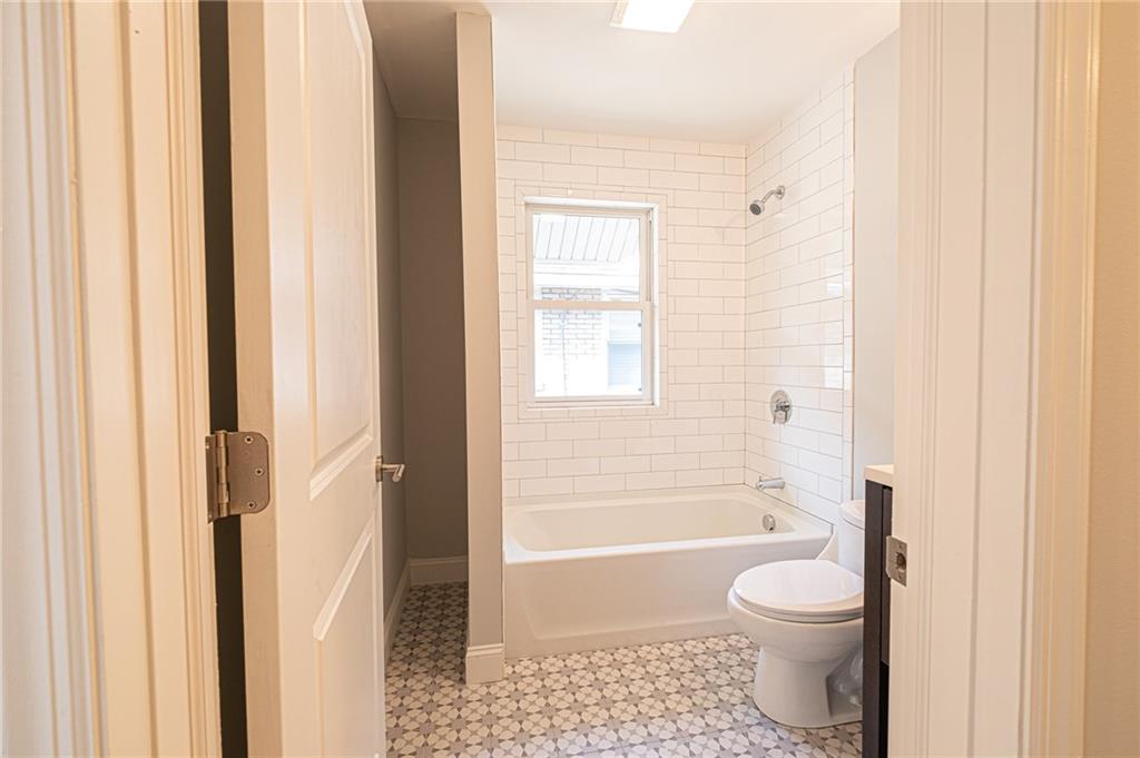 229 Chestnut Street Sewickley, PA 15143 - Photo 20 of 24 2nd floor Hall bath.
