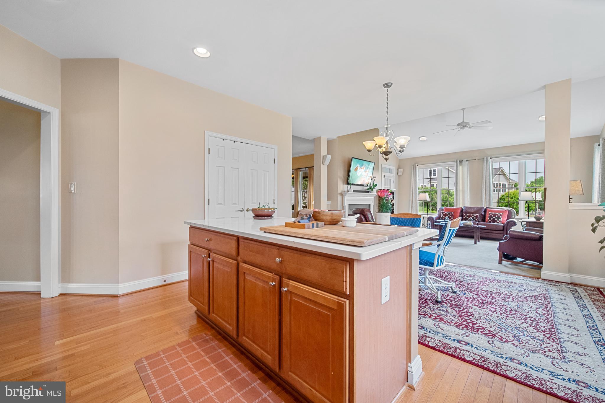 6051 Piney Grove Way Gainesville, VA 20155 - Photo 22 of 64