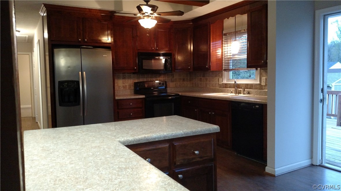 3137 Fielding Road Colonial Heights, VA 23834 - Photo 2 of 21