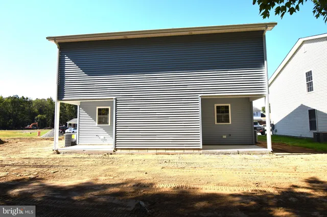 $265,000 | 48 Meadowood Lane, Harrington, DE 19952