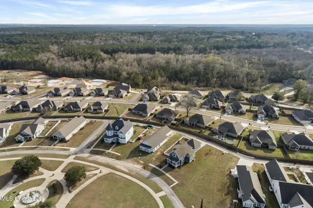 $297,500 | 410 Legacy Boulevard, Hattiesburg, MS 39402