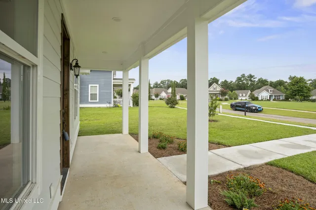 $297,500 | 410 Legacy Boulevard, Hattiesburg, MS 39402