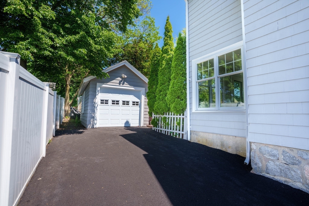 198 Cedar Street Dedham, MA 02026 - Photo 7 of 42