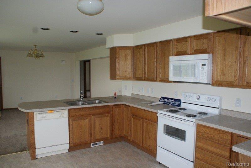 5400 Capac Road Capac, MI 48014 - Photo 3 of 22 DSC04306