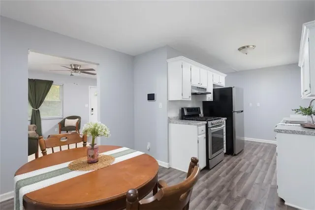 $199,900 | 107 North Sugar Creek Boulevard, Sugar Creek, MO 64054