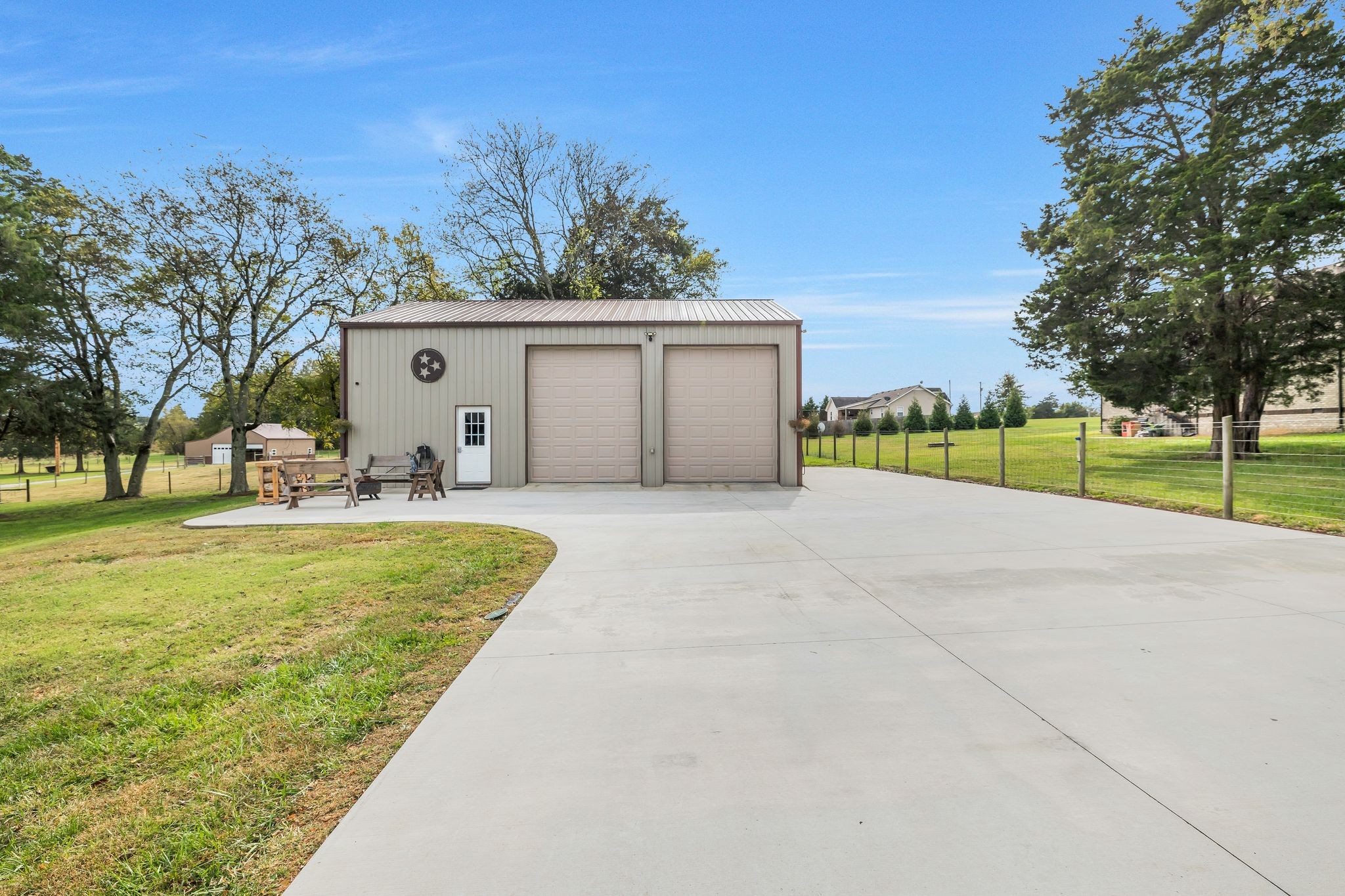 321 Dixon Road Shelbyville, TN 37160 - Photo 6 of 36