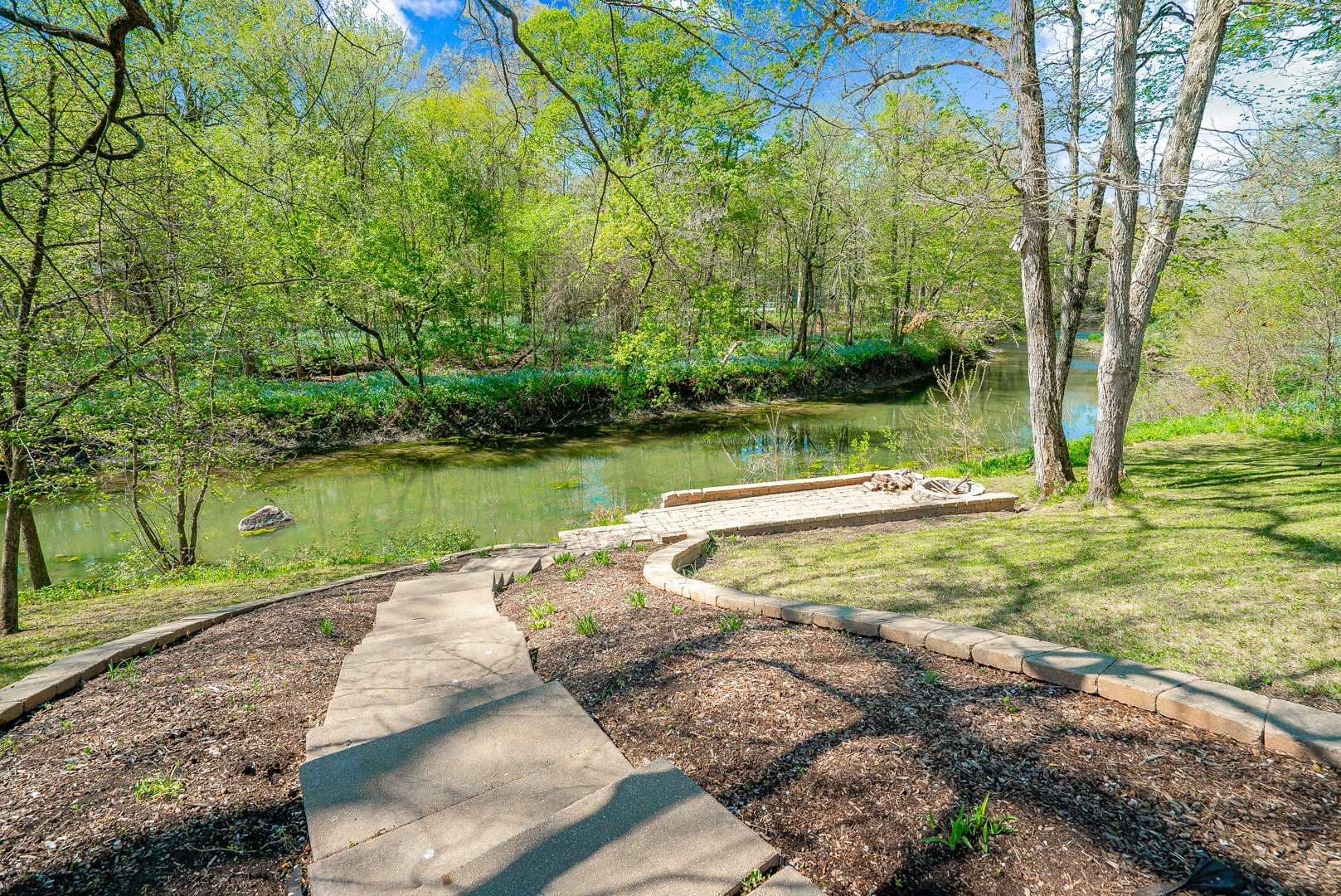 8500 North 4000 W Road Morris, IL 60450 - Photo 34 of 38 a view of a backyard with a lake view