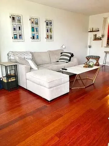 $2,250 | 1560 North Sandburg Terrace, Unit 2007, Chicago, IL 60610